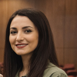 سارا غجرلو